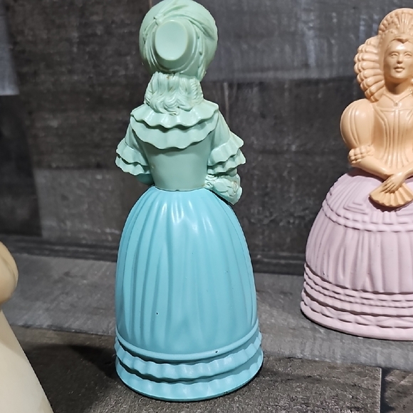 Vintage Avon Purfume Bottles- Multicolor - Picture 5 of 14